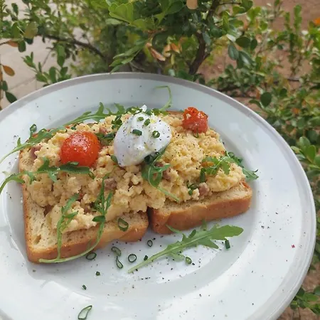 Konukevi Vento Ksamil